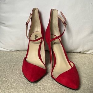 Mia red heels size 8